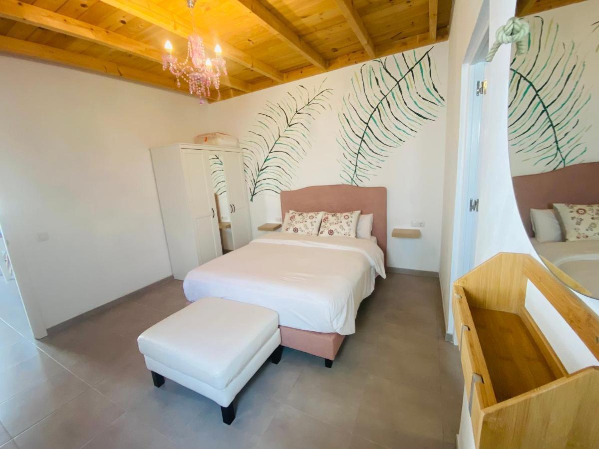 Apartment Alma 1 Tias Bagian luar foto