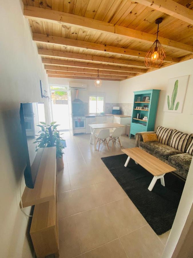 Apartment Alma 1 Tias Bagian luar foto