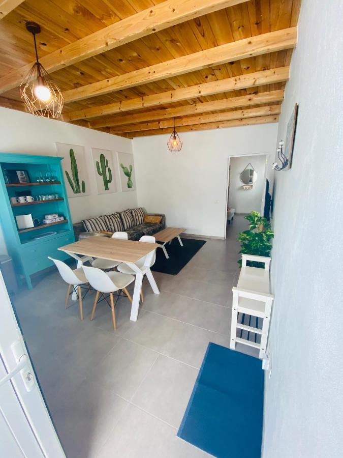 Apartment Alma 1 Tias Bagian luar foto